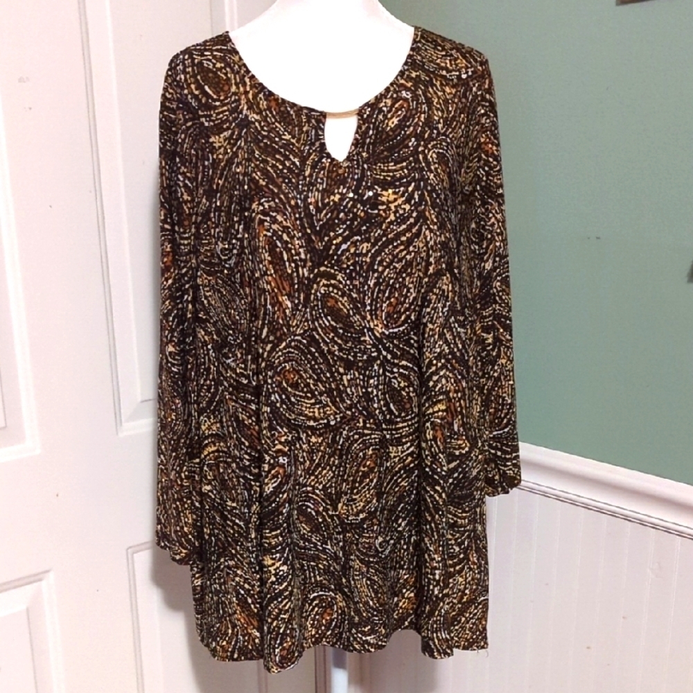 Emily Daniels Gold Accents Shimmer Top Blouse 2X